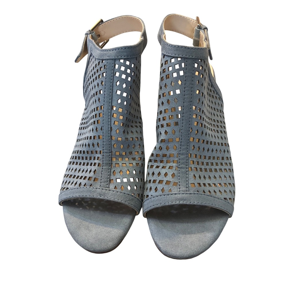 Unisa Heeled Sandals Women 7.5 Gray Excellent Laser Cut Block Heel Ankle Strap